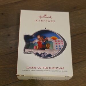 Hallmark Keepsake Cookie Cutter Christmas  Festive Ornament 2018